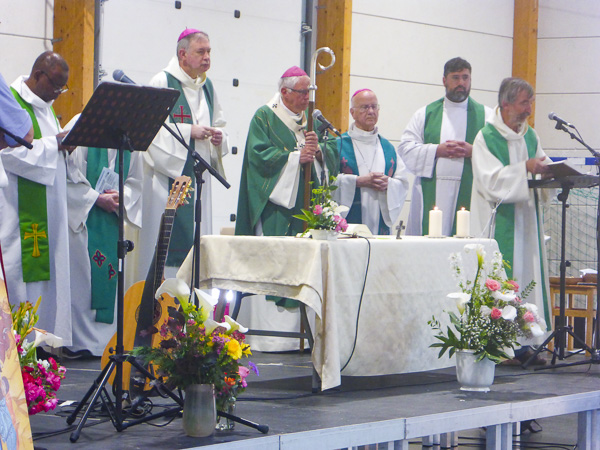 Mgr Hérouard Mgr Patenôtre et Mge Wintzer